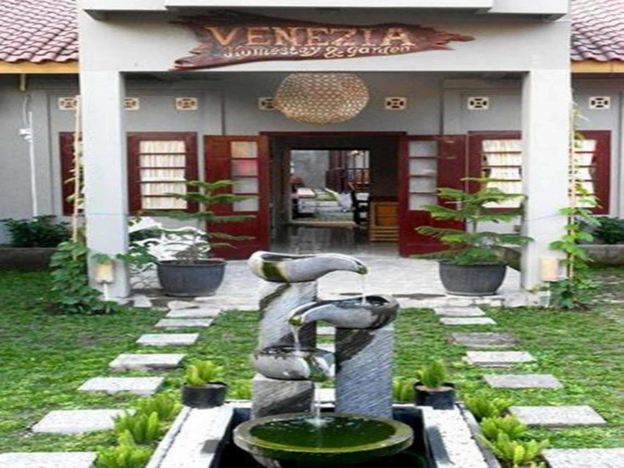 Venezia Homestay And Garden Yogyakarta Dış mekan fotoğraf