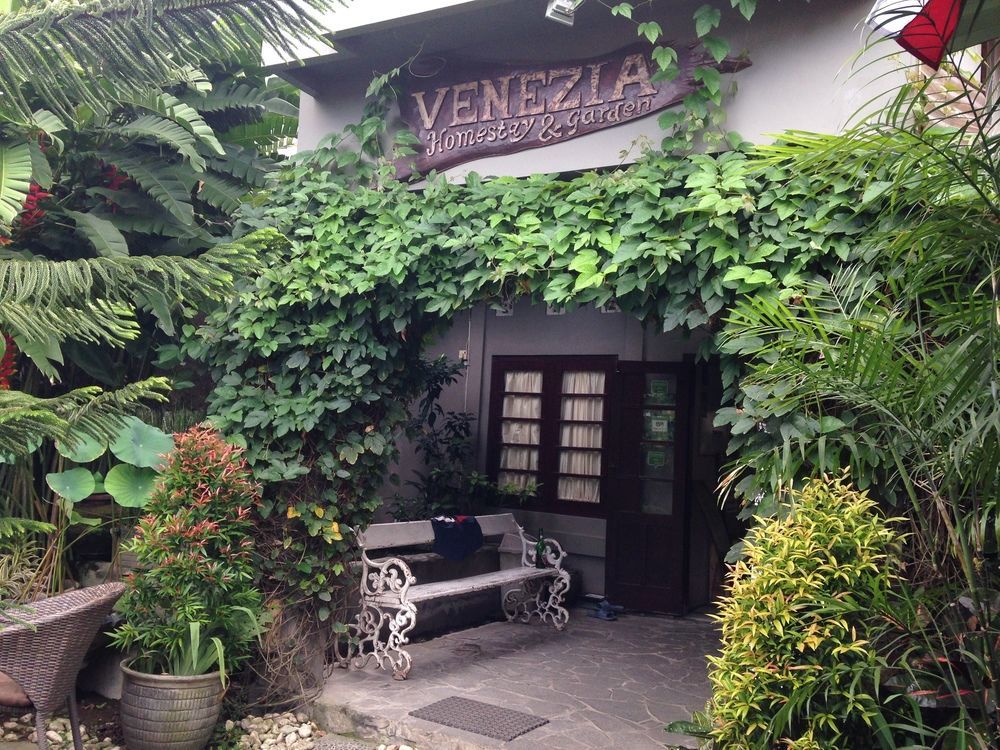 Venezia Homestay And Garden Yogyakarta Dış mekan fotoğraf